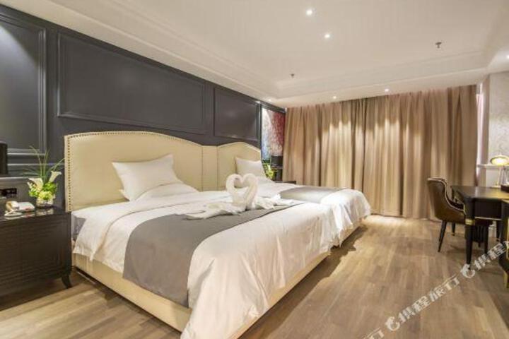 Lanou Hotel (Chengde Old street Herun New City)