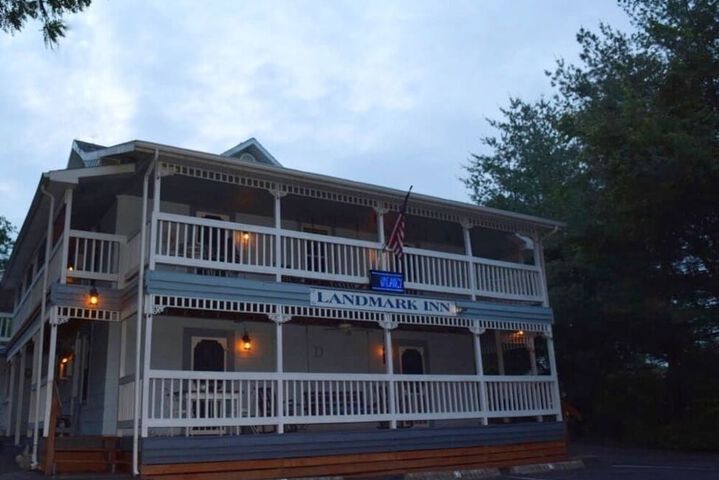 THE LANDMARK INN