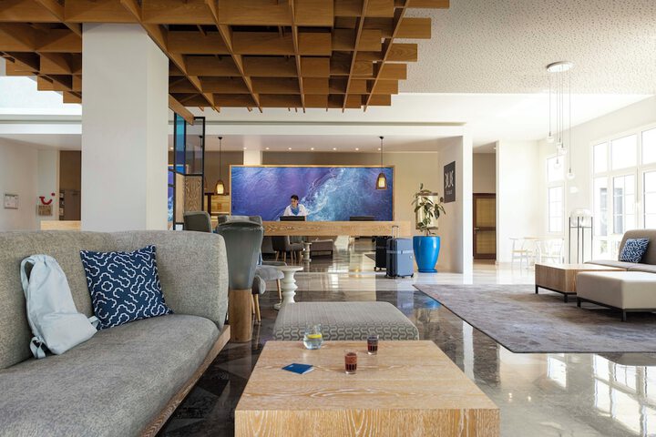 Guest Lobby