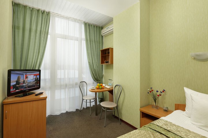Room 19 of 64