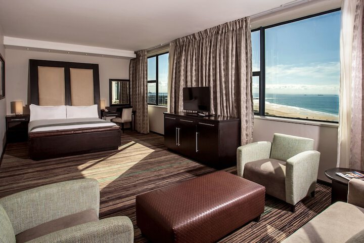 Room 11 of 24