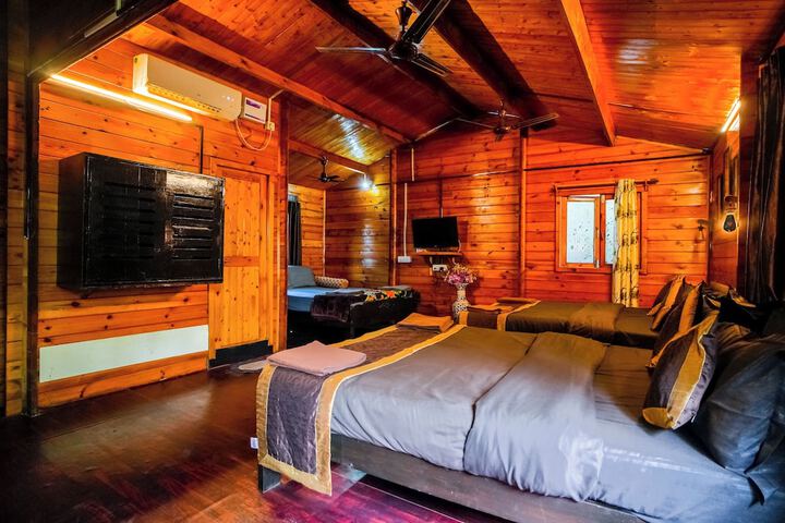 Room 16 of 46