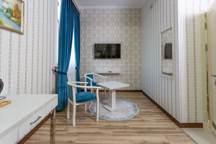 Room 16 of 25