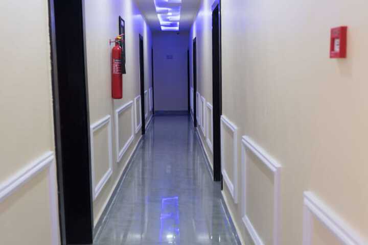 Ballroom/Hall 24 of 26