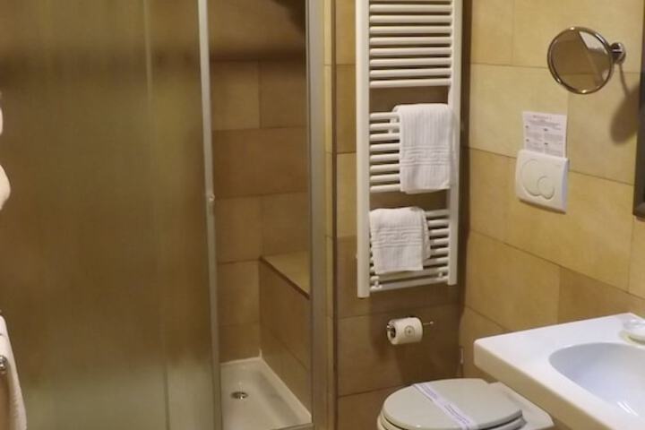 Clean Restrooms