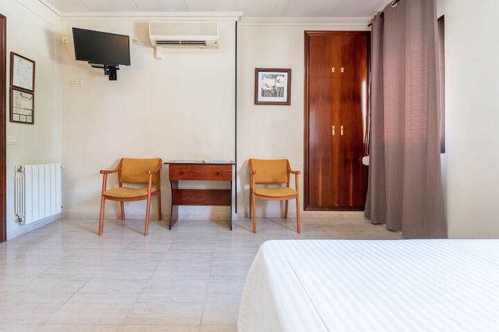 Room 45 of 103