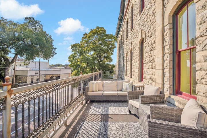 Terrace/Patio 21 of 68