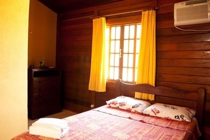 Room 5 of 32