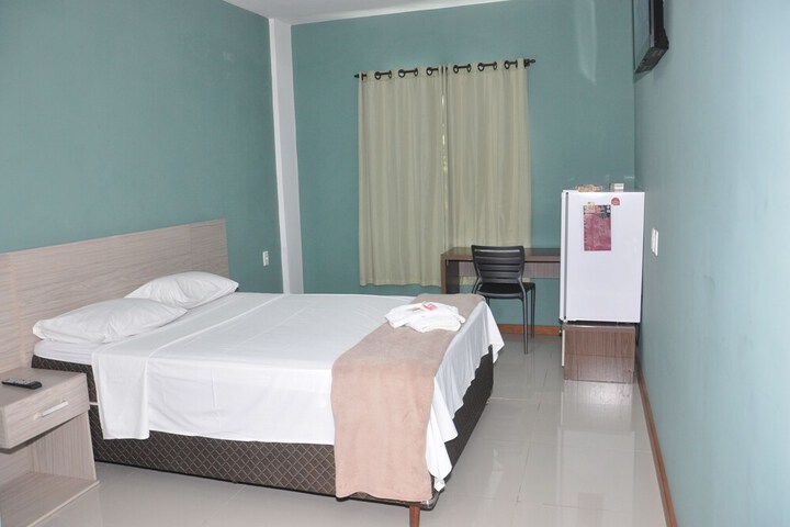 Room 5 of 32