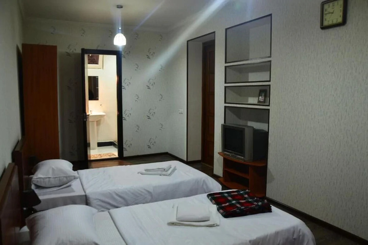 HOTEL OLD VILLA METEKHI