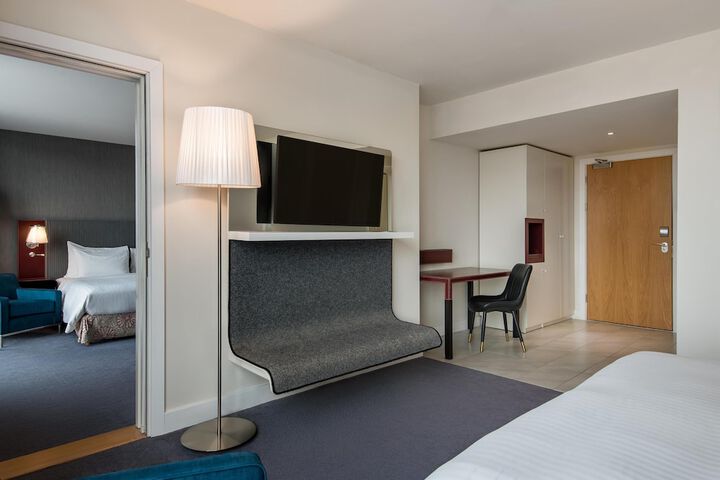 Room 19 of 151