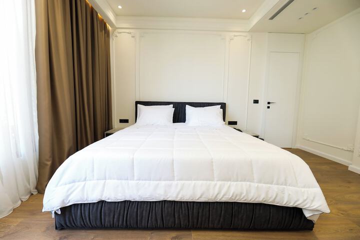 Room 27 of 59