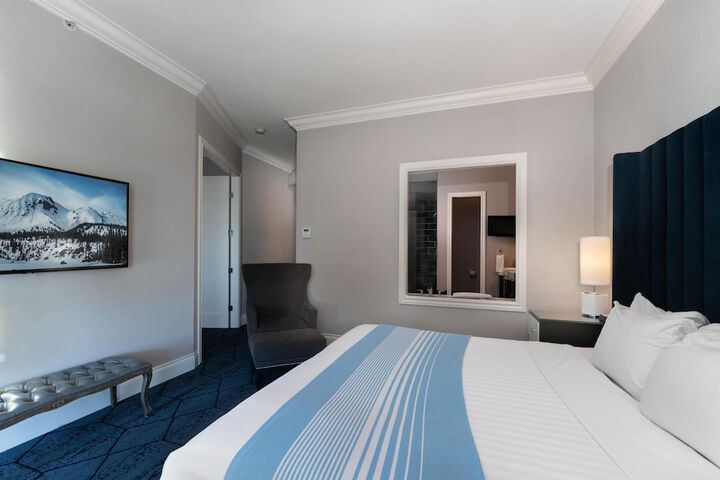 Room 43 of 99