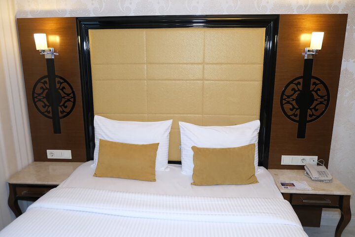 Room 14 of 70