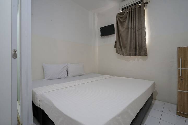 Room 17 of 27