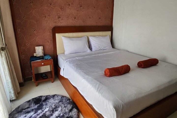 Room 9 of 27