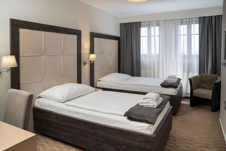 Room 45 of 82