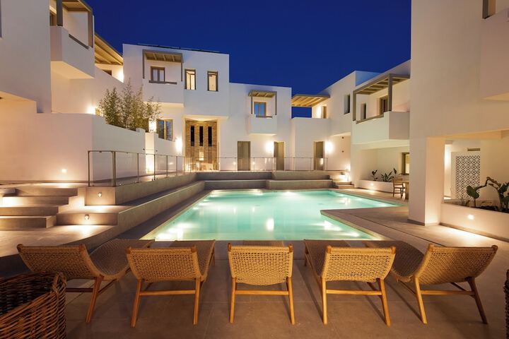 Pool 33 of 57