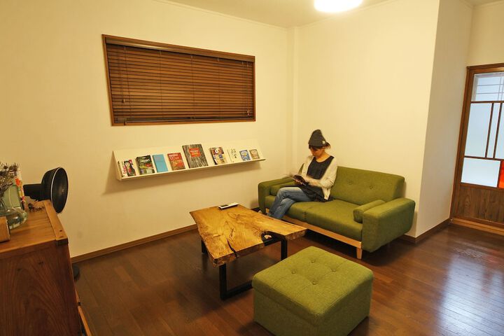 Room 18 of 28