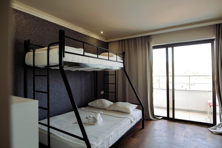 Room 60 of 135