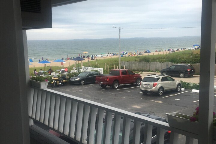 Property Grounds 37 of 51