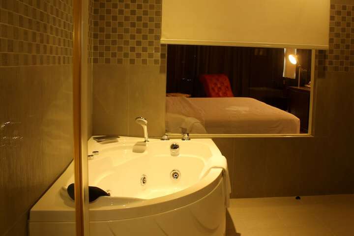 Room 39 of 67
