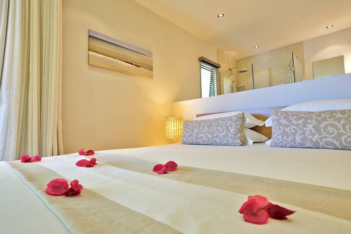 Room 2 of 75