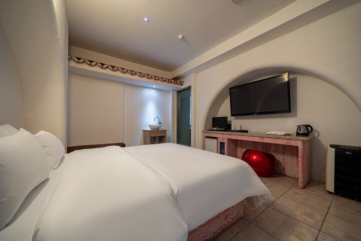 Room 16 of 61