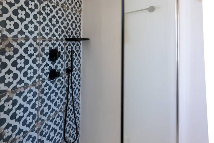 Room 51 of 71