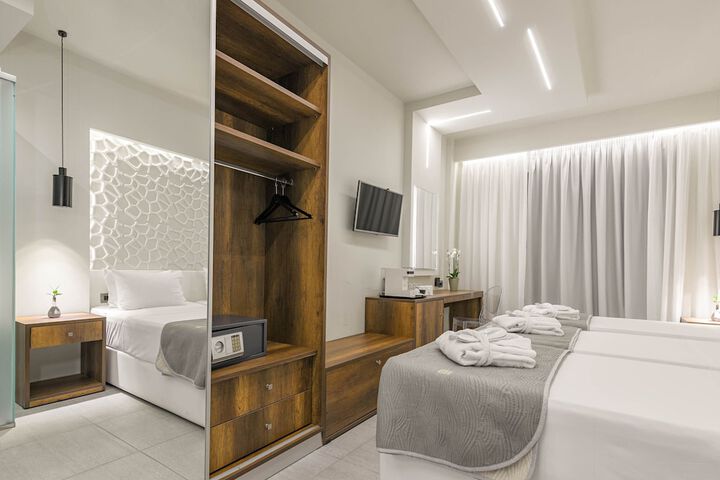 Room 19 of 68