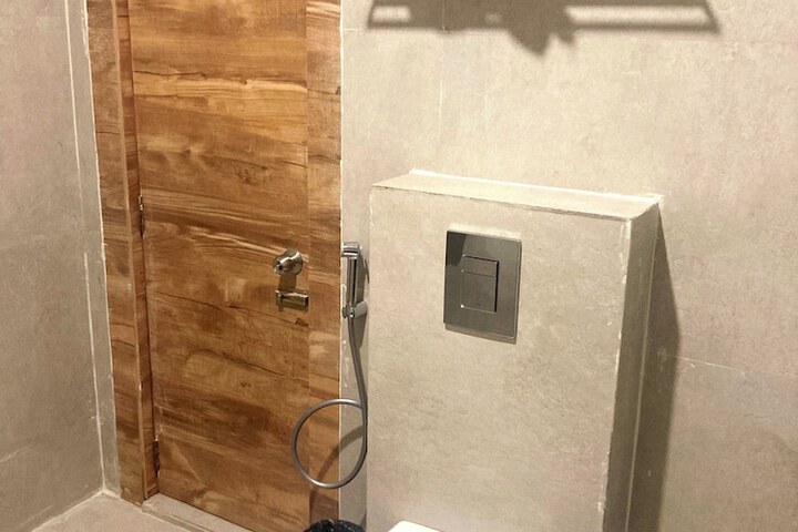 Room 14 of 31