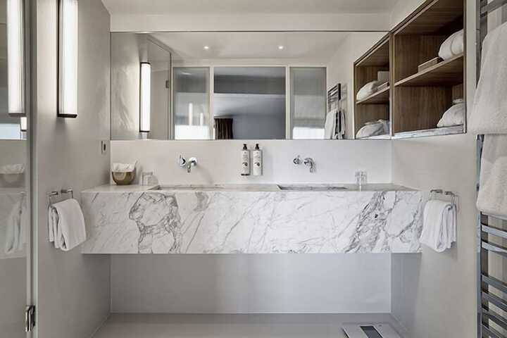 Clean Restrooms