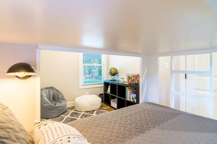 Room 4 of 39