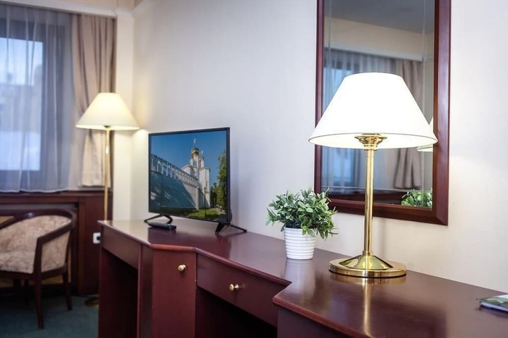 Room 19 of 34