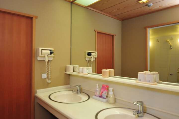 Room 29 of 50