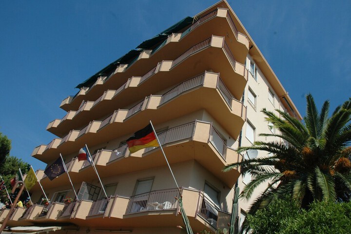 Solidago Hotel in Taggia