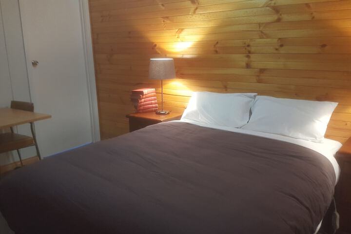 Room 15 of 40