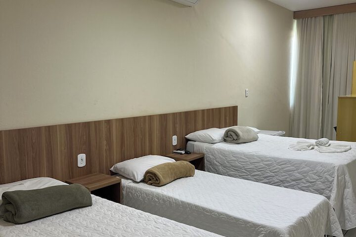 Room 42 of 90