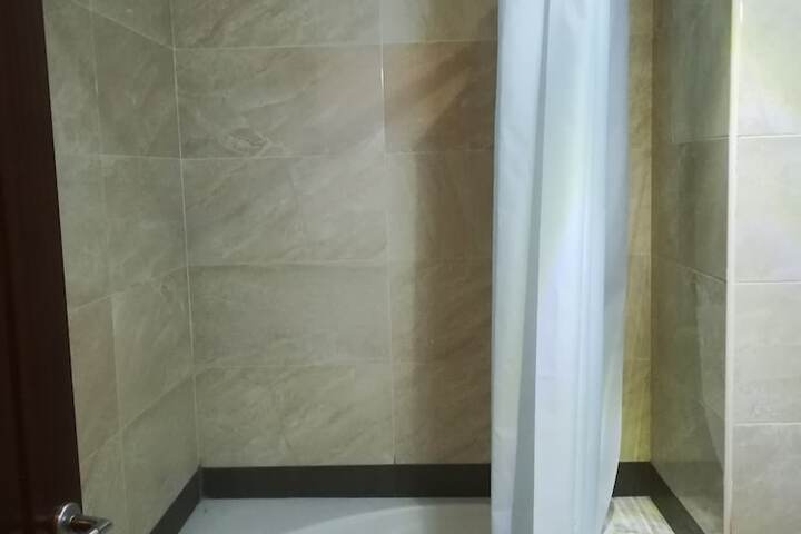 Room 15 of 16