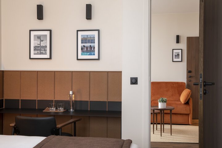 Room 16 of 56