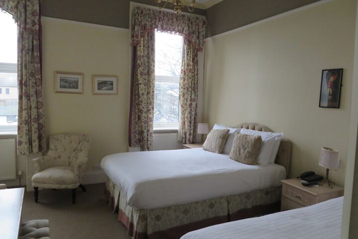 Room 16 of 74