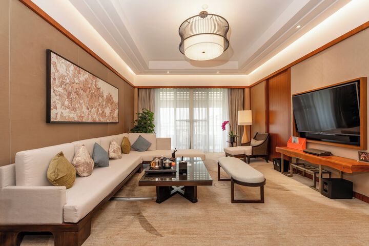 Room 32 of 150