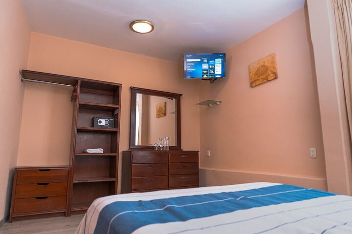 Room 35 of 73