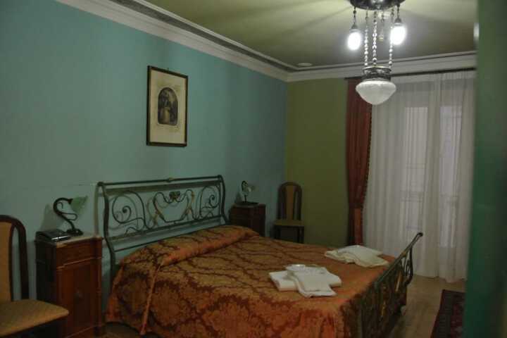 Room 23 of 45