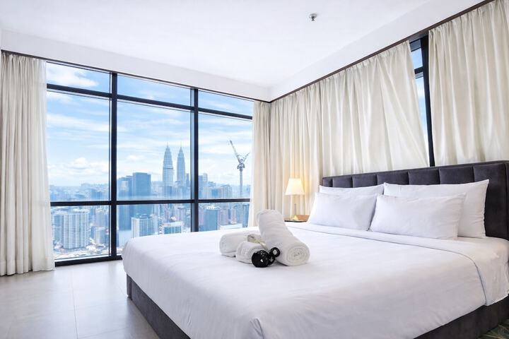 Room 13 of 95