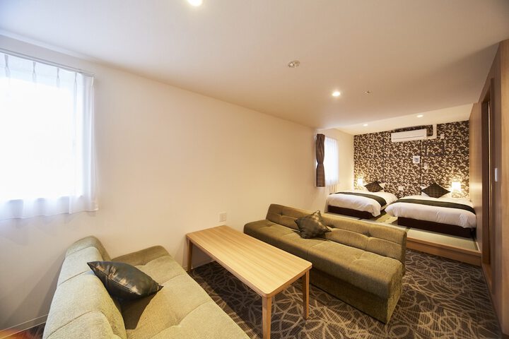 Room 10 of 61