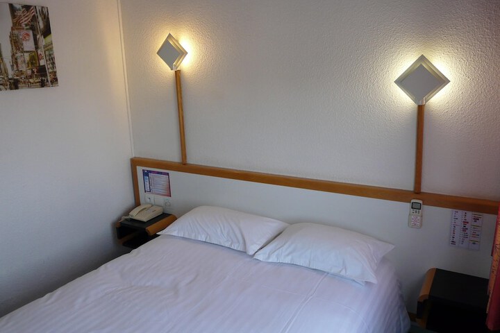 Room 29 of 87
