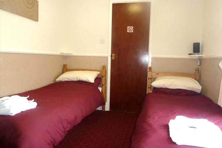 Room 5 of 35
