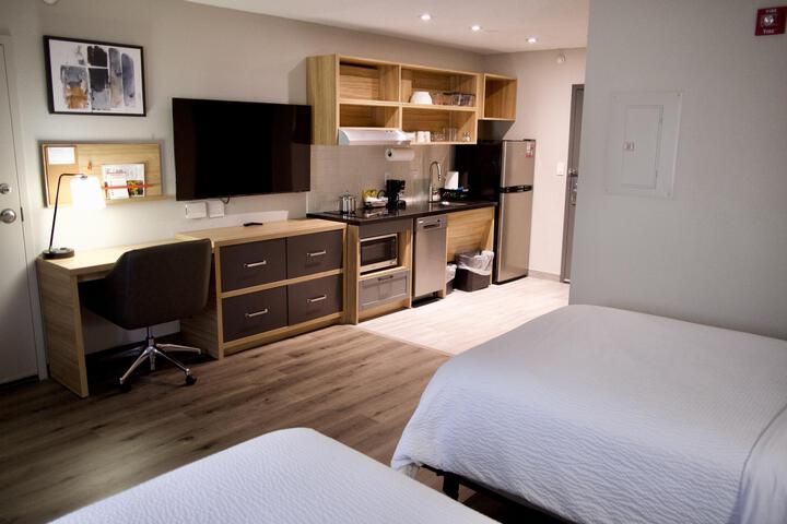 1 King Studio Suite (5 of 22)