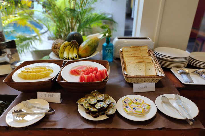 Breakfast/Coffee Service 19 of 24